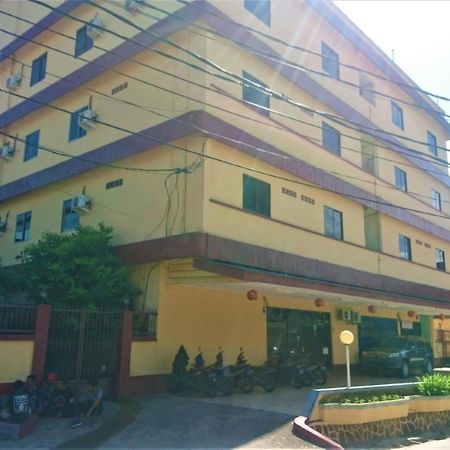 Hotel Pelita Terang Nagoya Bagian luar foto