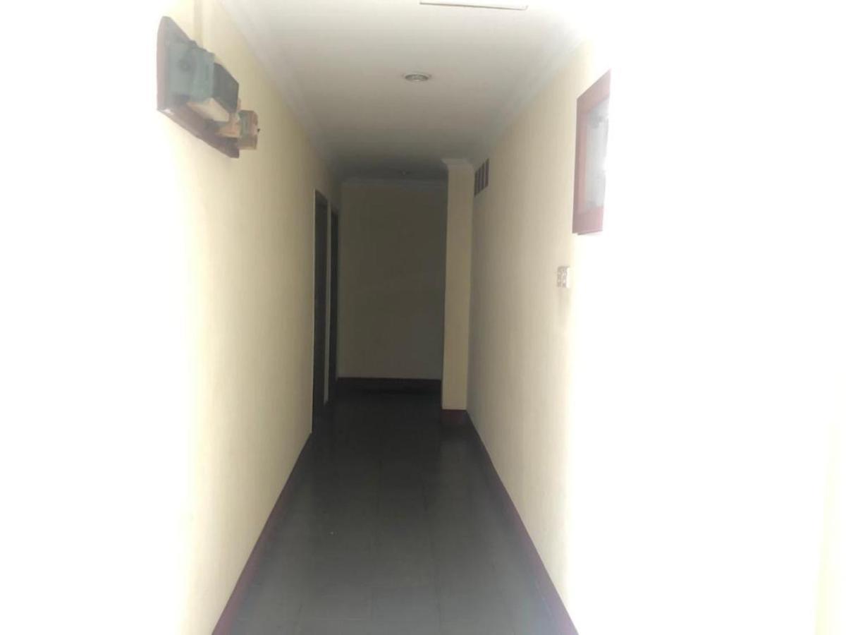 Hotel Pelita Terang Nagoya Bagian luar foto