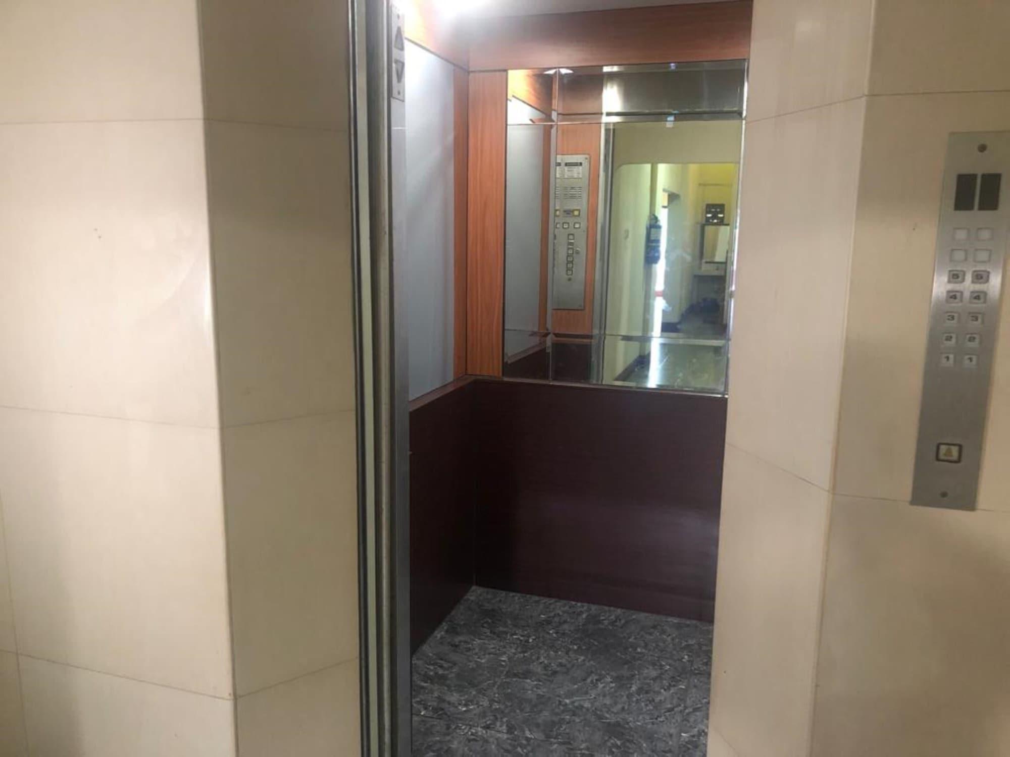 Hotel Pelita Terang Nagoya Bagian luar foto