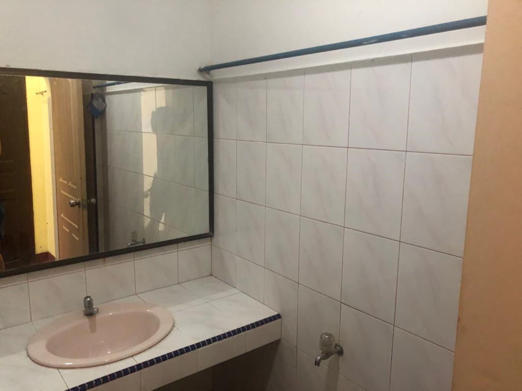 Hotel Pelita Terang Nagoya Bagian luar foto