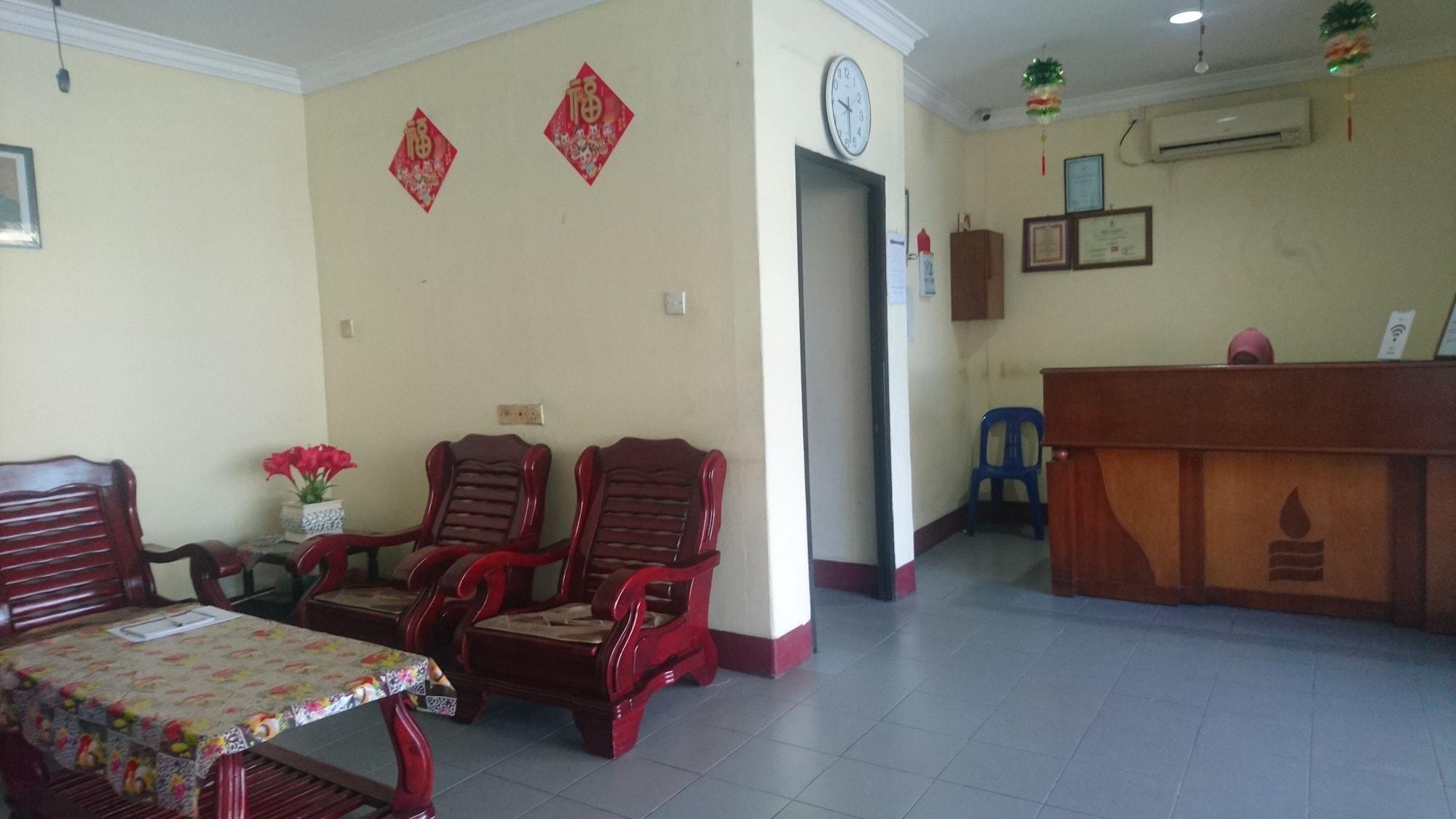 Hotel Pelita Terang Nagoya Bagian luar foto