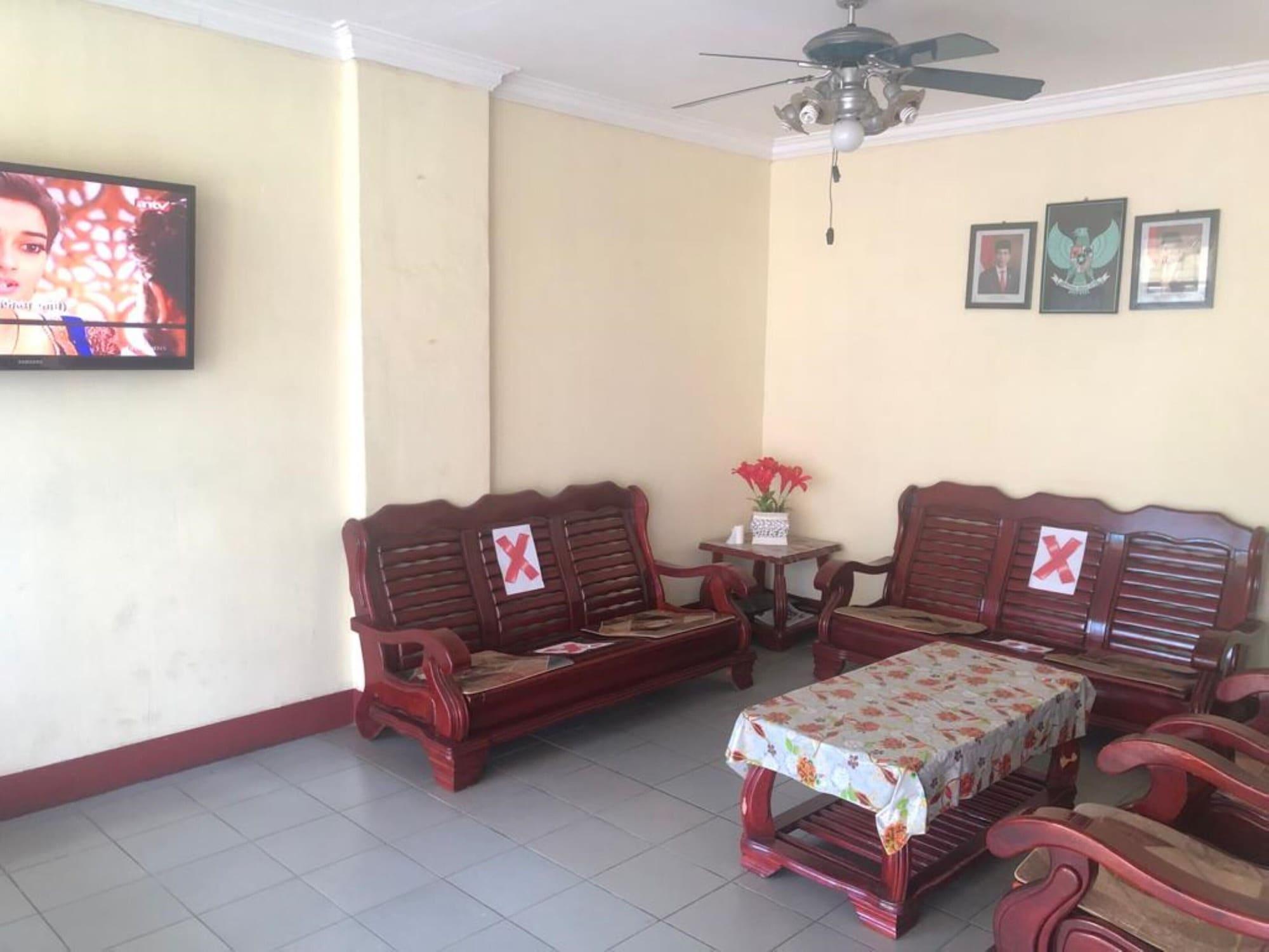 Hotel Pelita Terang Nagoya Bagian luar foto